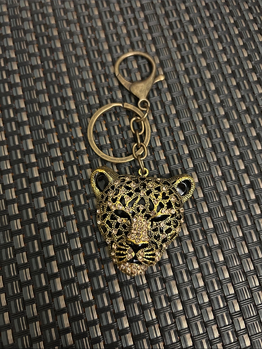 Blingy Cheetah Bag Charm - Picture 2 of 2